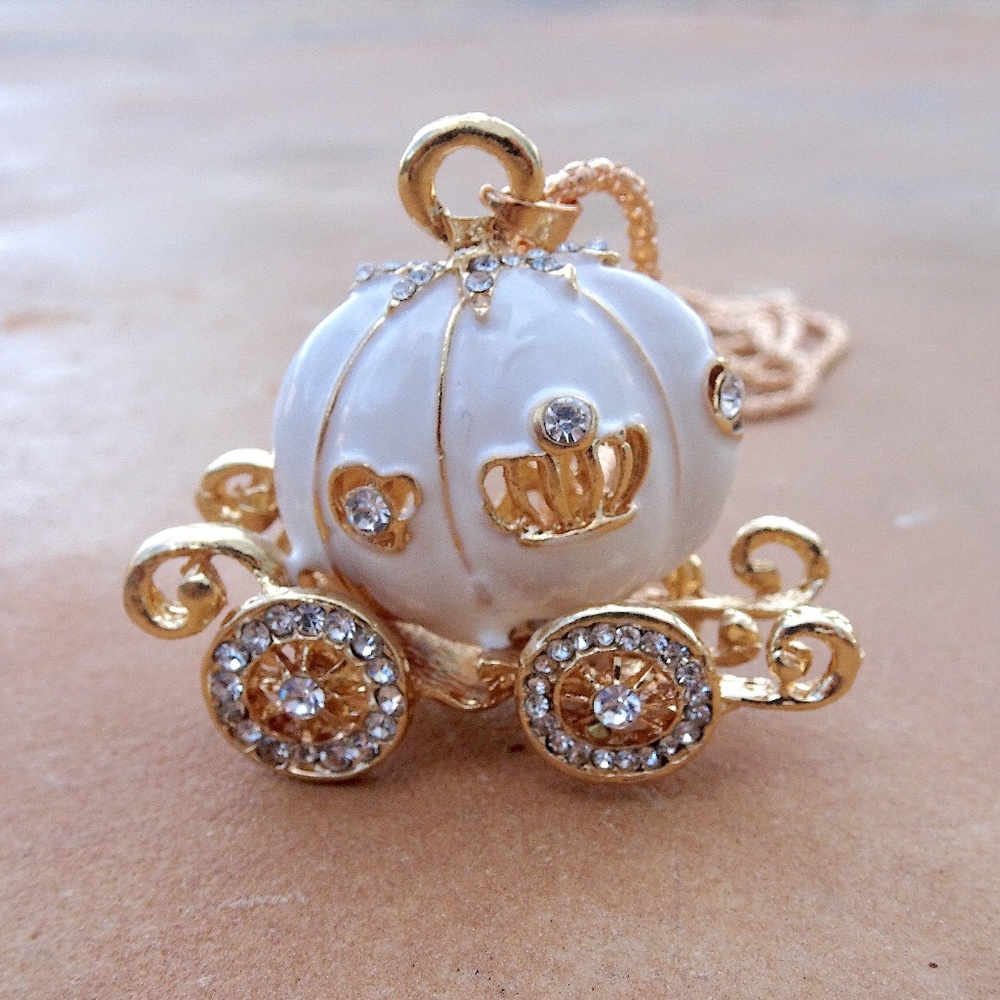 White Enamel Carriage & Jewel Cinderella Fairytale Statement Necklace - Picture 8 of 8